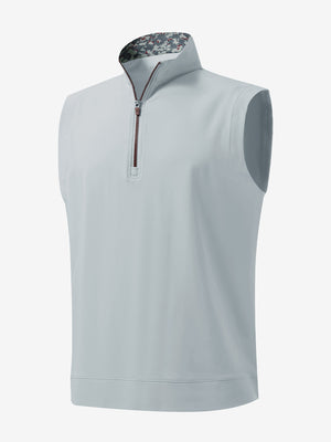 3D front view of the print collar quarter zip golf vest in misty grey, sleek and sporty design.